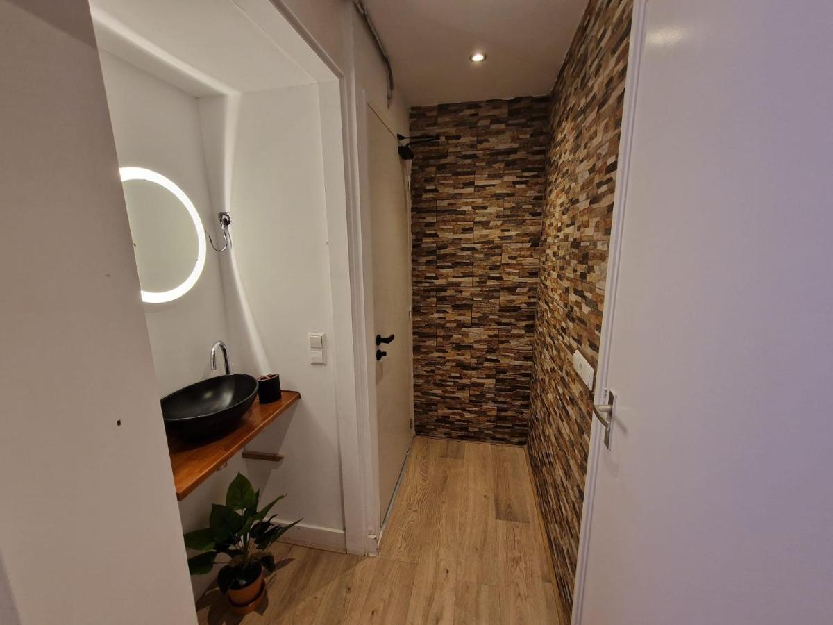 Recharge Hostel Роттердам Екстер'єр фото