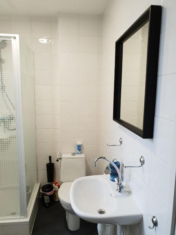 Recharge Hostel Роттердам Екстер'єр фото