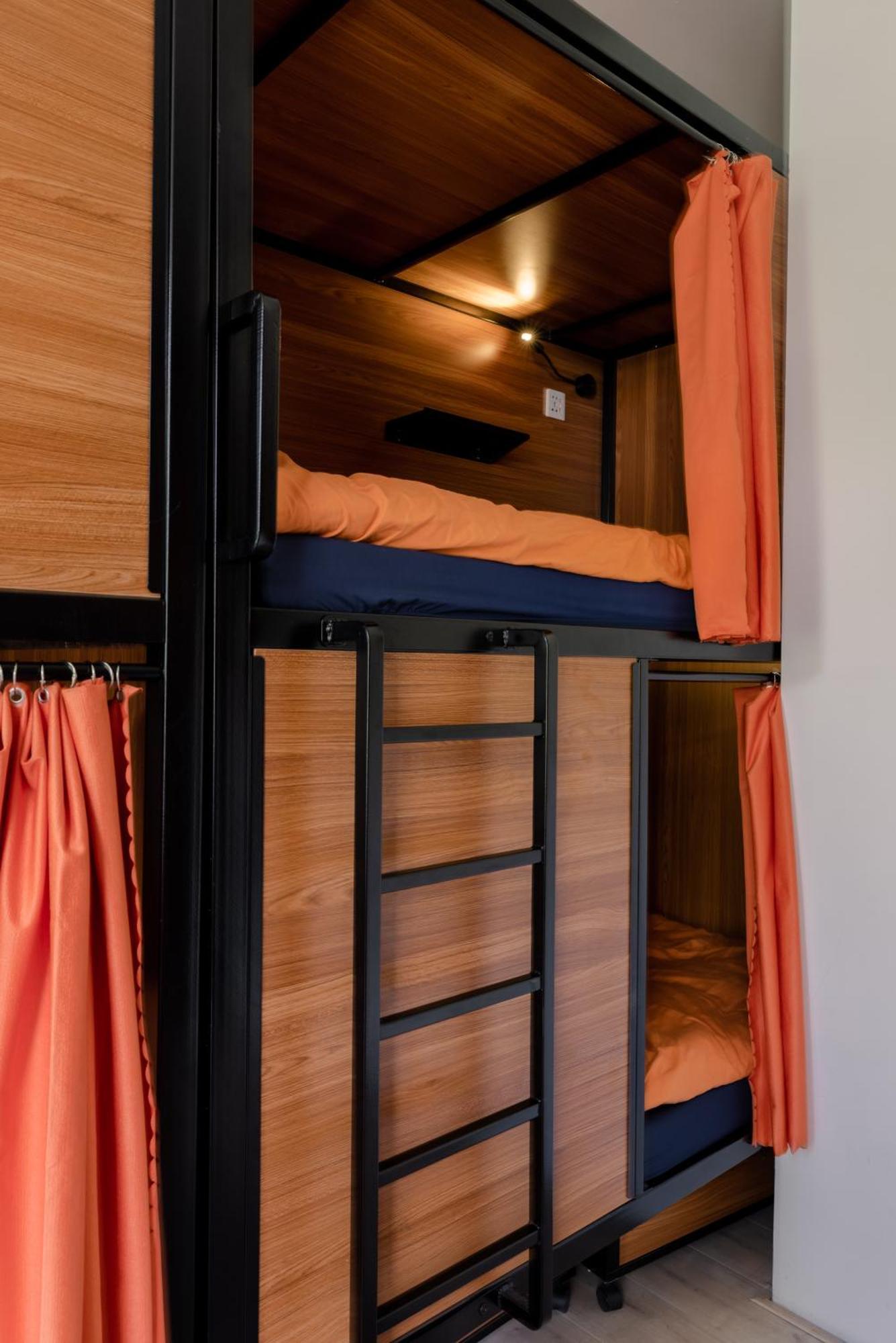 Recharge Hostel Роттердам Номер фото